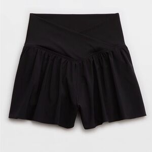 Aerie Real Me Crossover Shorts, Size Medium in Black